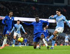 玩加电竞-关于詹姆斯巅峰对决，哈兰德与30激战湖人分钟，战术调整胜负难料！的信息